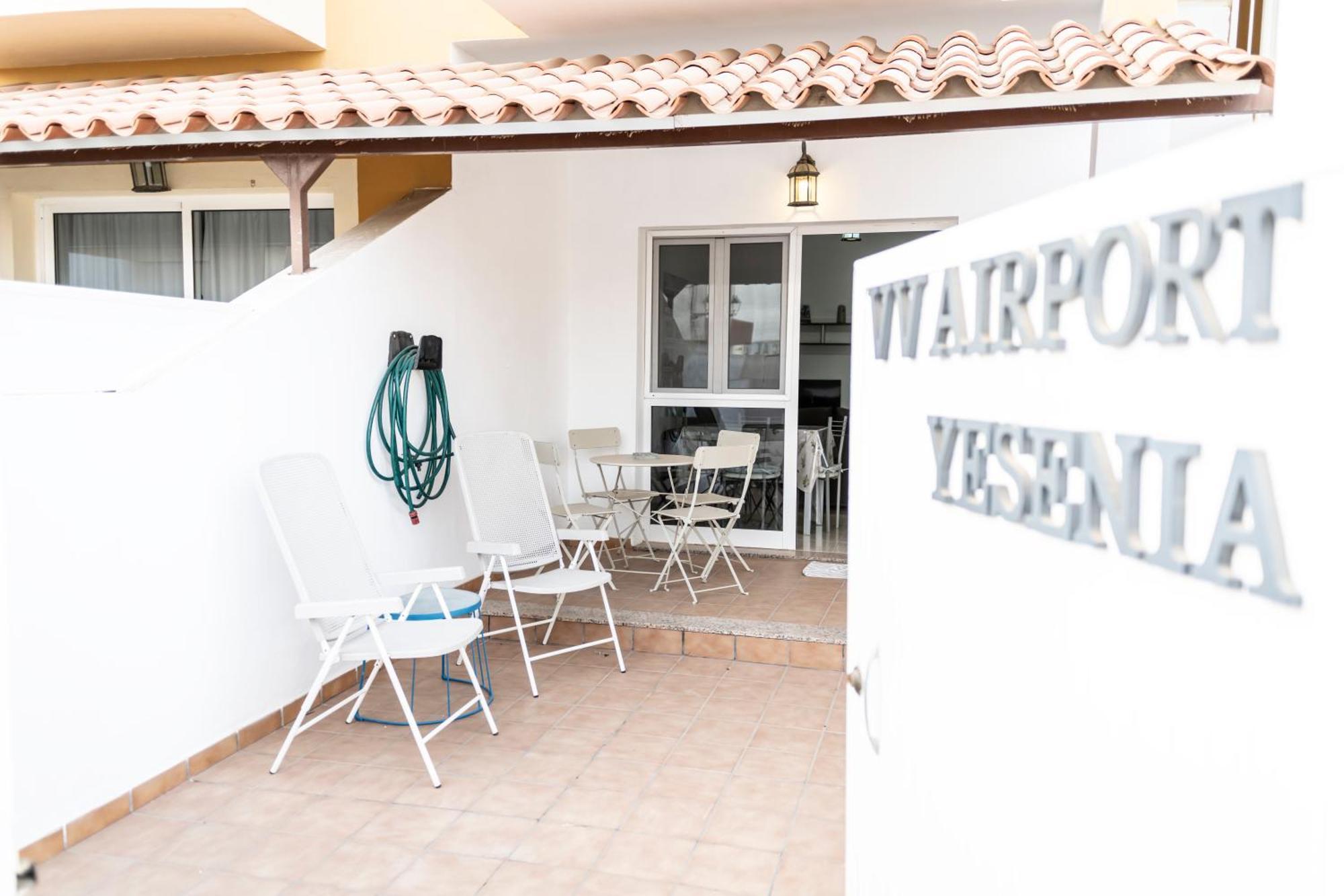Yesenia Vv Airport El Matorral Exterior foto